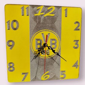 Стенен часовник Borussia Dortmund