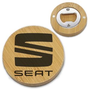 Дървена отварачка-магнит „Seat“